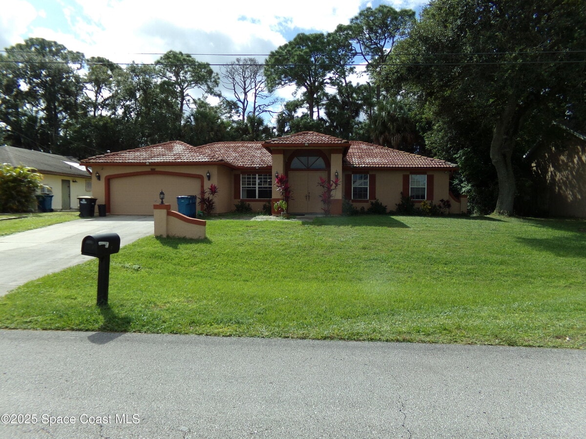 Photo - 310 Seahorse Cir SE