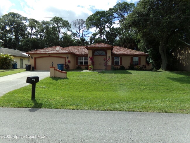 Building Photo - 310 Seahorse Cir SE