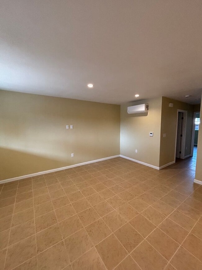 Photo - 691 Welburn Ave Unit Welburn B