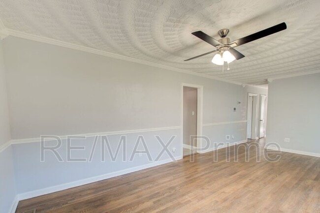 Photo - 200 Cynthia Dr