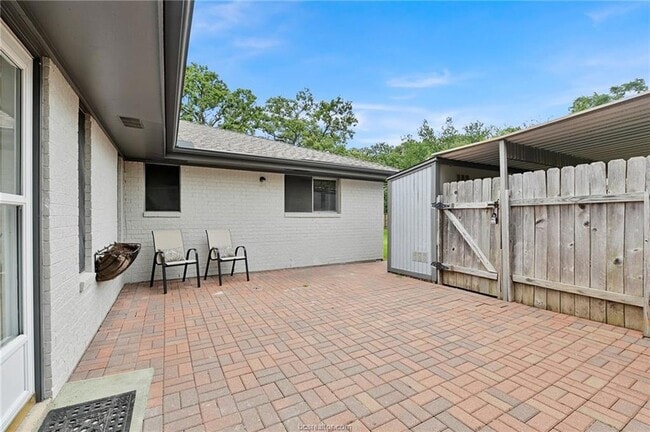 Photo - 1031 Rose Cir