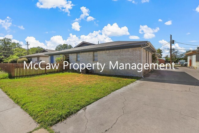 Photo - 1005 Roky Ct Townhome