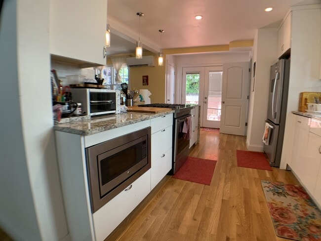 Photo - 12 Bradbury St