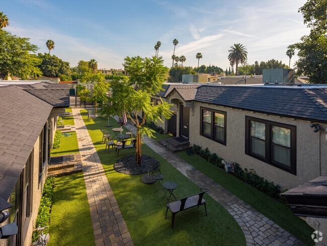 Double Gated Dog Park Courtyard - 1243-1261 North Genesee Avenue Rental