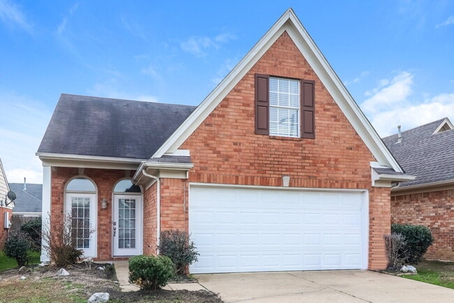 Photo - 761 Grant Dr