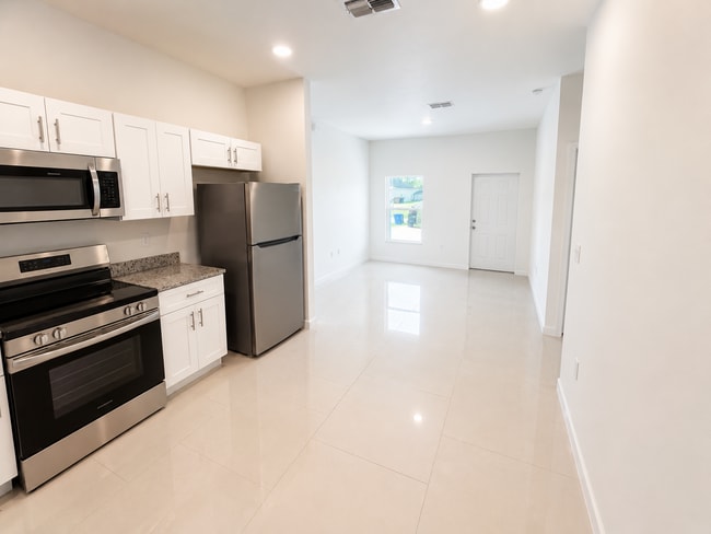 Photo - Beautiful Brand new house for rent, Lehigh Acres