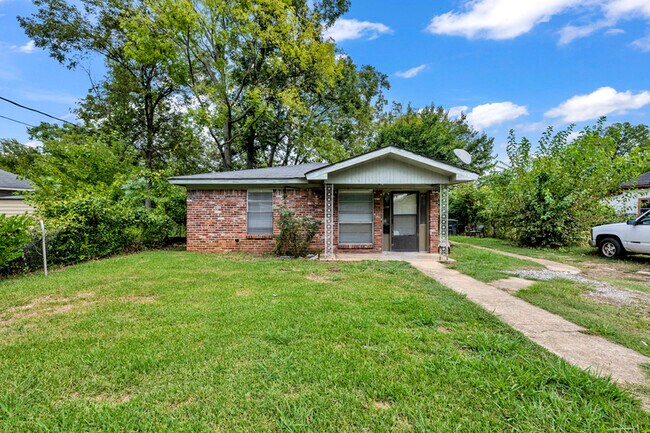 Photo - 521 16th St SW