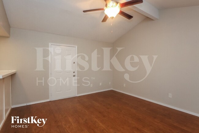 Photo - 1546 Willowbrook St