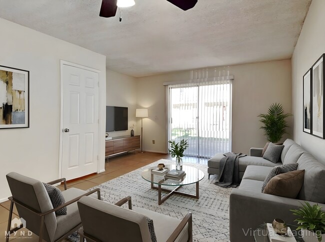 Building Photo - 2828 E Tierra Buena Ln Unit 102