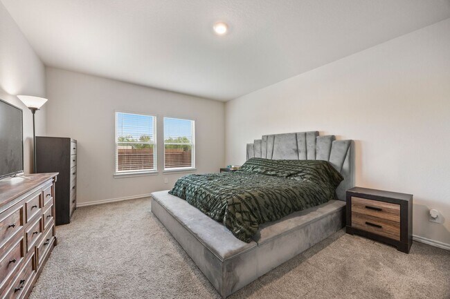 444 Vitex Dr