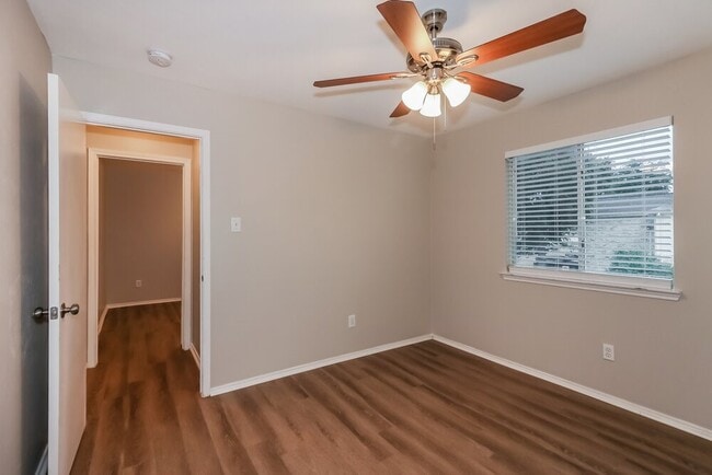 Photo - 8903 Westplace Dr