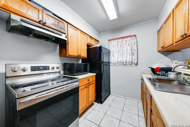 Photo - 5139 Grovehill St