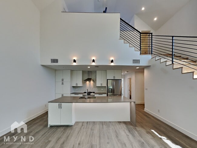 Photo - 3880 Munger Ave