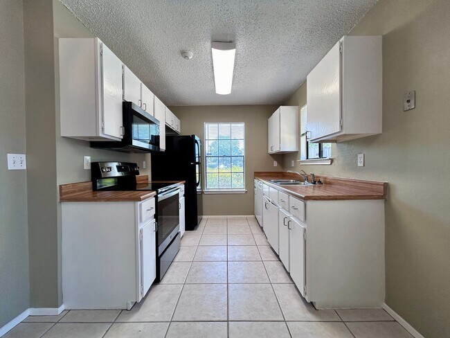 Photo - 1908 Rainy Meadows Dr