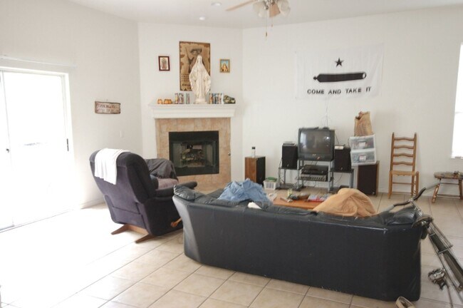 Photo - 5406 Martin Ave Unidad A