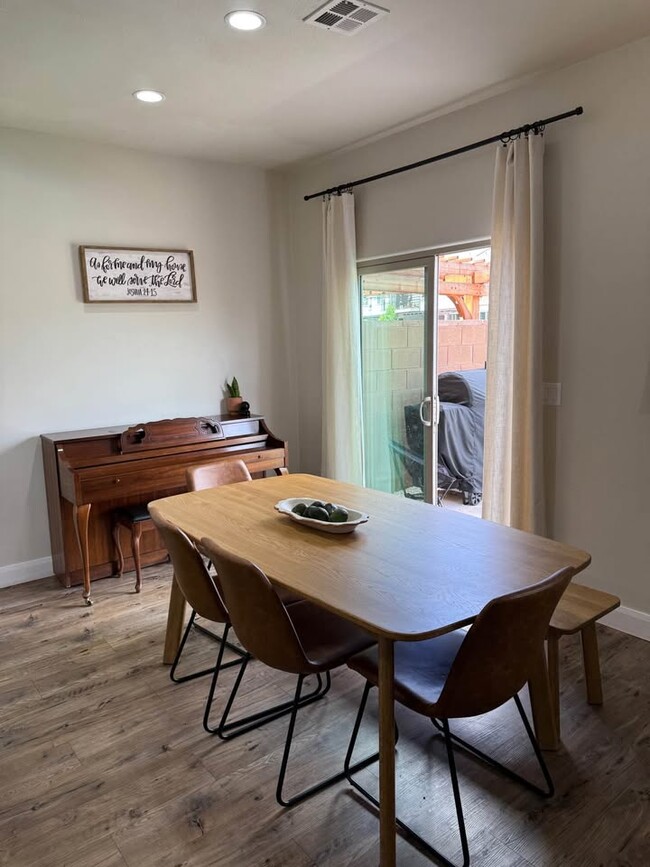 Photo - 2545 Bella Vista Dr