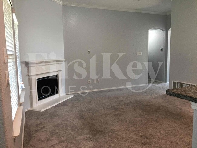 Photo - 264 Callaghan Dr