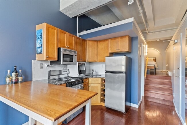 Photo - 12 Stoneholm St Unit 318