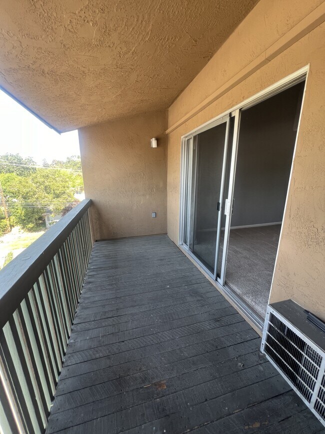 Photo - 155 Sharene Ln