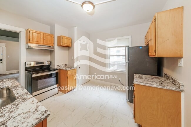 Photo - 339 W Calthrop Ave
