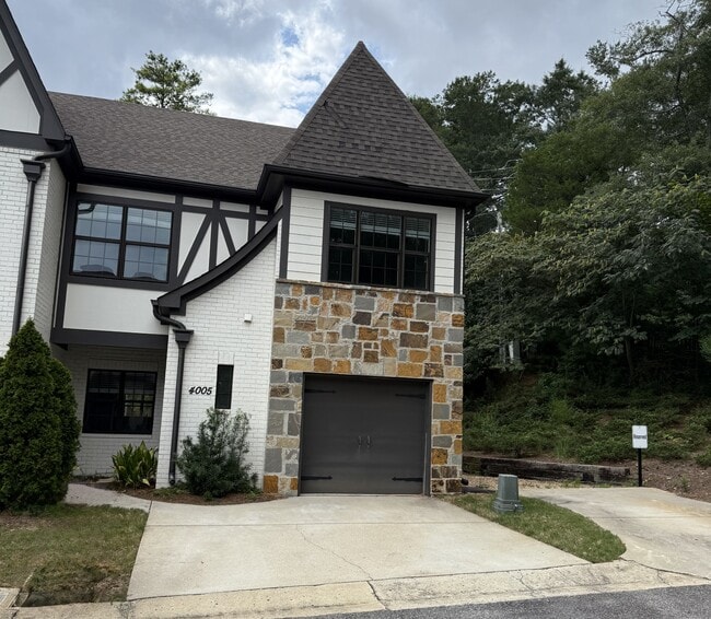 Building Photo - 4005 Lenox Rd Rental