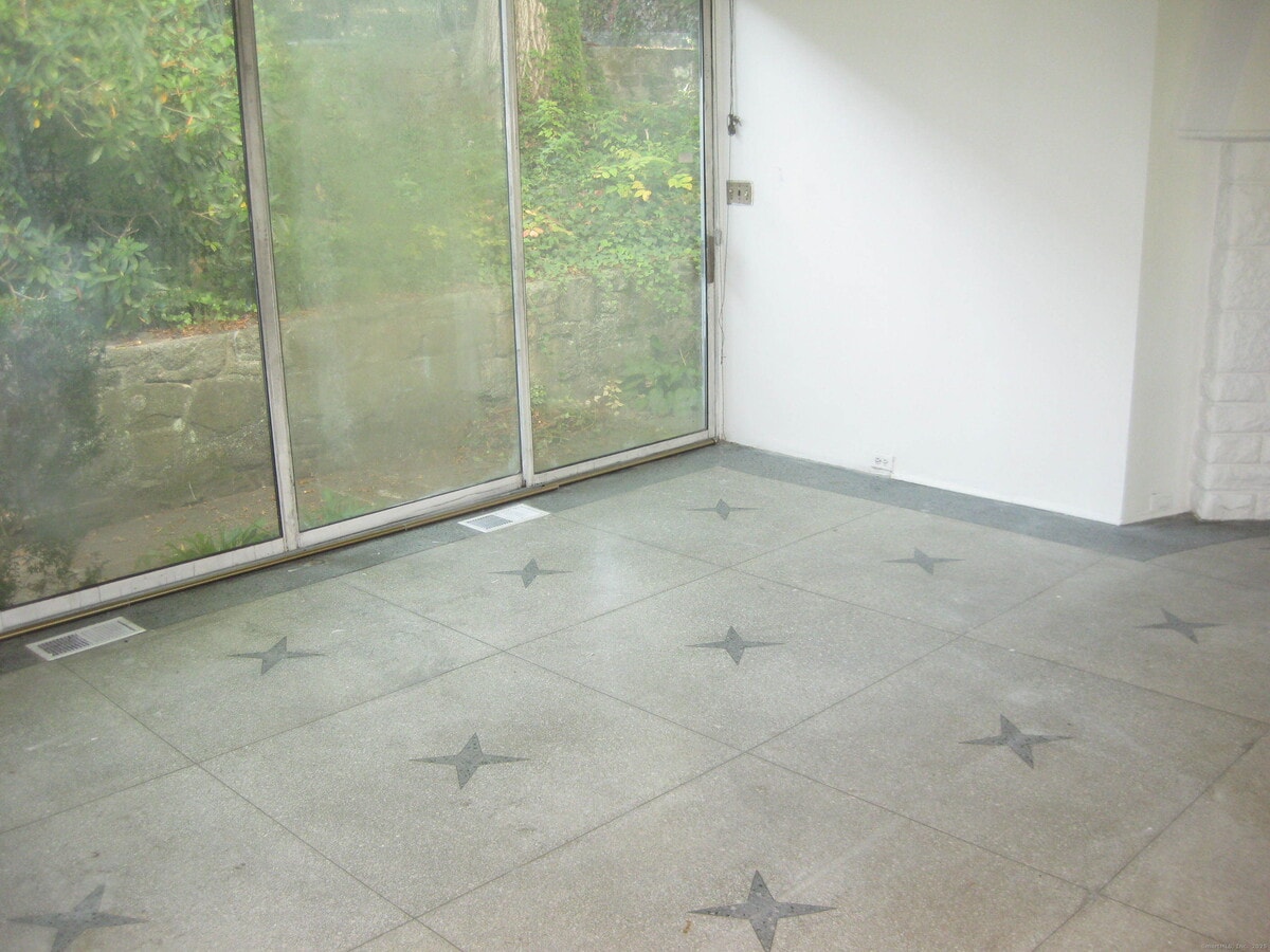 Photo - 109 Webbs Hill Rd