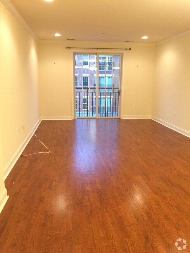 Building Photo - 2420 Grays Ferry Ave Unit Adison Manor-Naval Square Rental