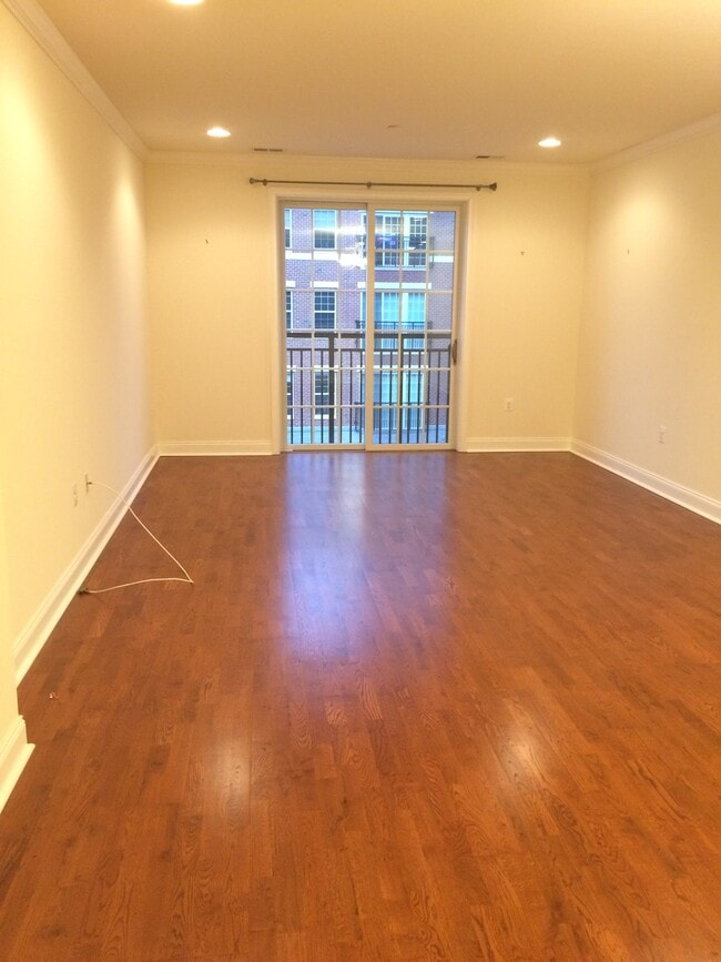 Building Photo - 2420 Grays Ferry Ave Unit Adison Manor-Naval Square Rental