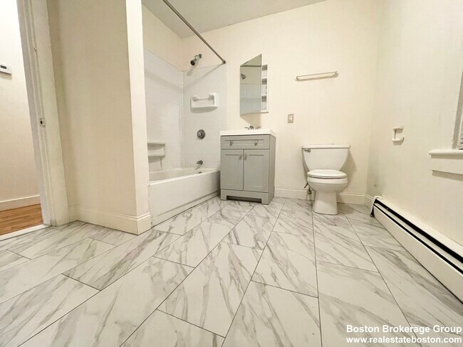 Photo - 1574 Tremont St Unidad 1