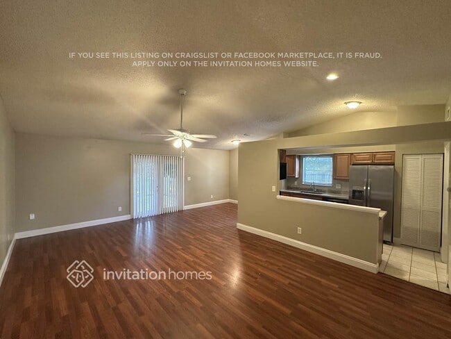 Photo - 10884 Grandview Ct