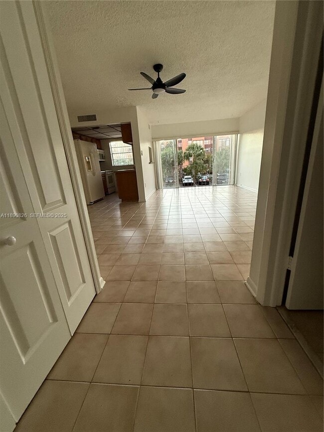 Photo - 9390 W Flagler St Unidad 224C