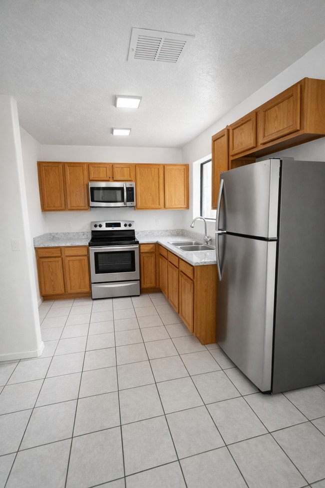 Photo - 230 E Teton Rd Unit 1