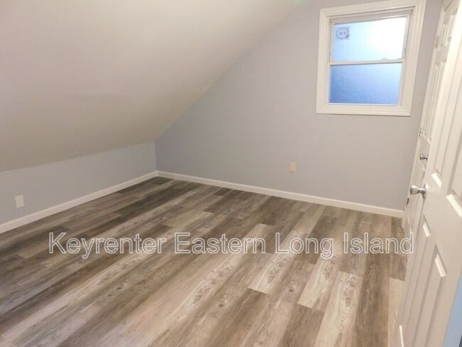 Photo - 36 Matsunaye Dr