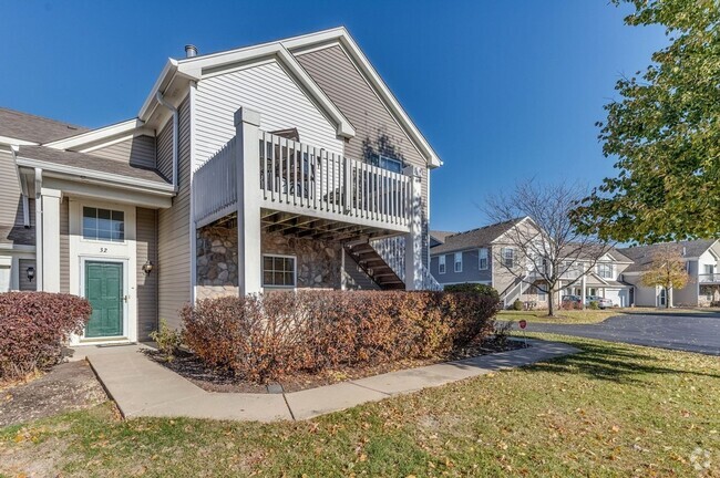 Building Photo - Charming 2BR Townhome in North Aurora