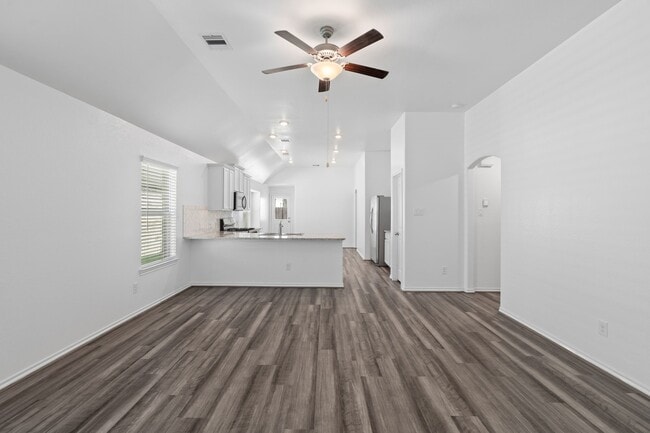 Photo - 25702 Bottlebrush Sedge St
