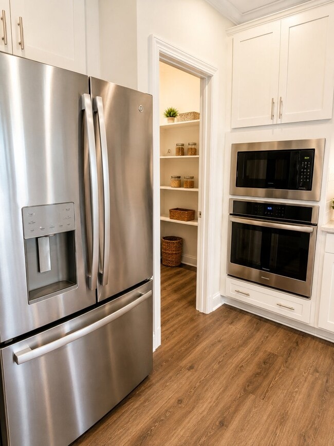 Photo - 708 Longleaf Grv Ln