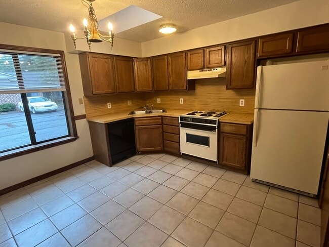Photo - 404 Hunter Ridge Ln Unit A
