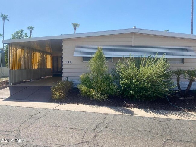 Photo - 120 N Val Vista Dr
