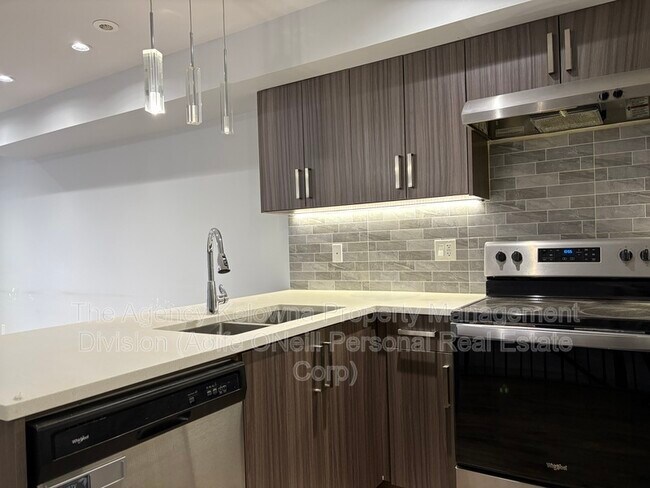 Photo - 500 Fleming Rd