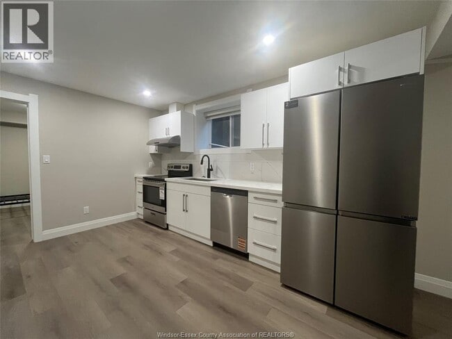 Photo - 917 McKay Ave