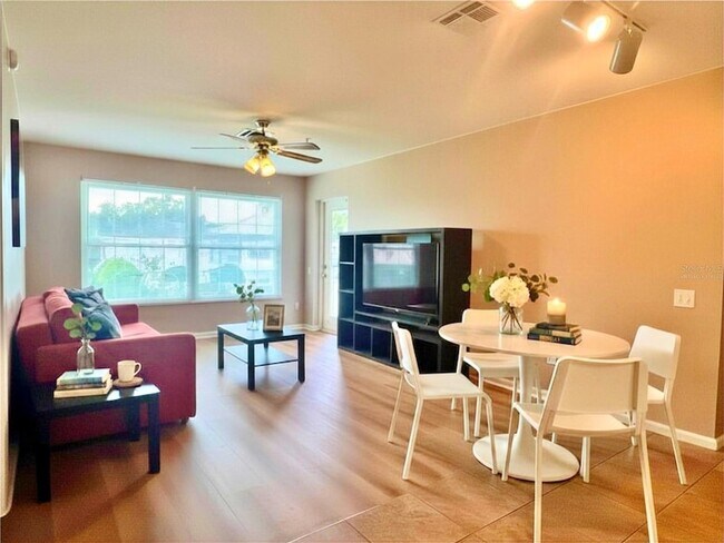 Photo - 3960 Southpointe Dr Unidad 533
