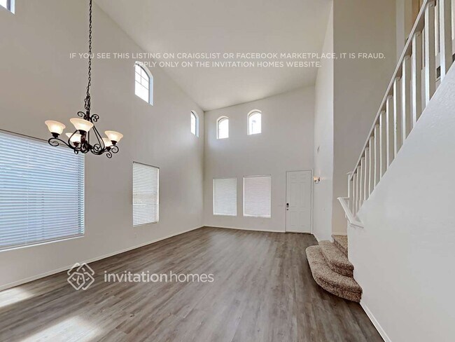 Photo - 3722 E Meadowview Dr