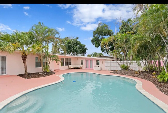 Photo - 26 Northeast St Unidad ID1294437P