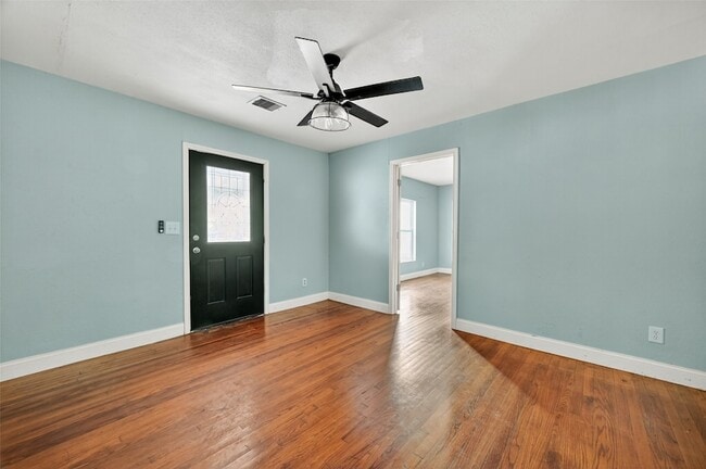 Photo - 6434 Boothline Rd