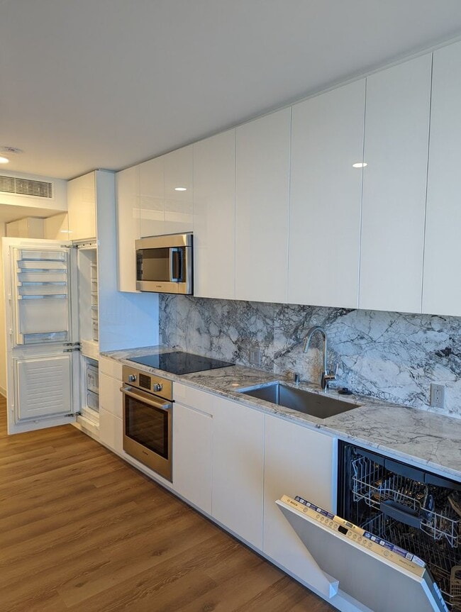 Photo - 2160 Unit 3106