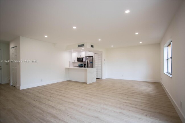 Photo - 17911 NW 68th Ave Condo Unit M206