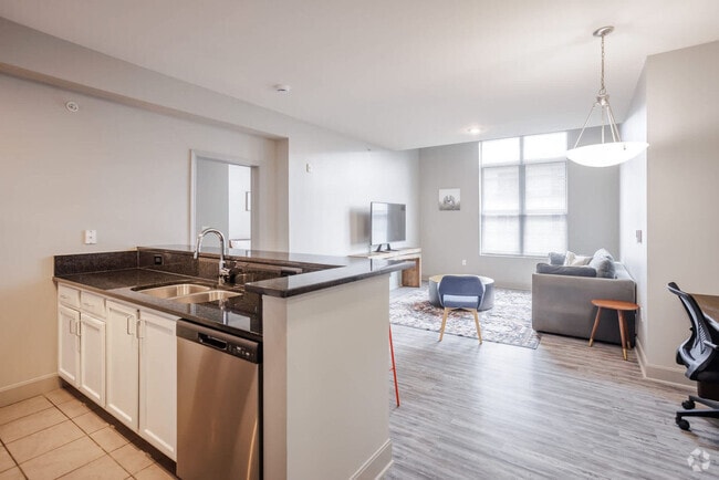 Building Photo - 121 E Freedom Way Rental