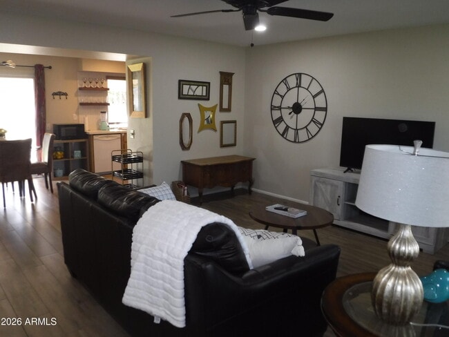 Building Photo - 11029 W CARON Dr