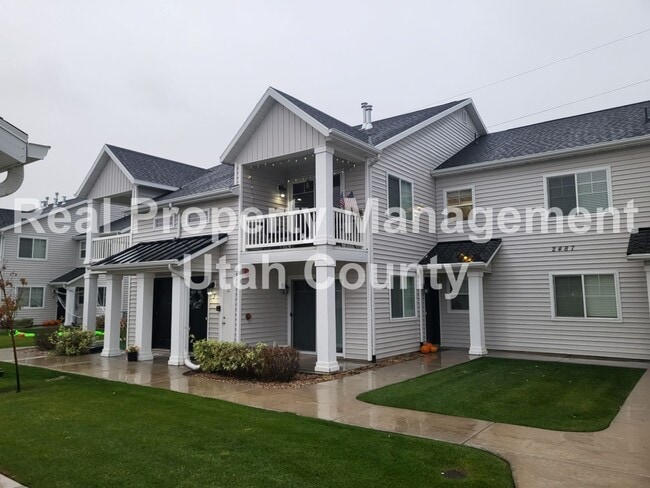 Building Photo - Pet Friendly Springville Condo Unit 2