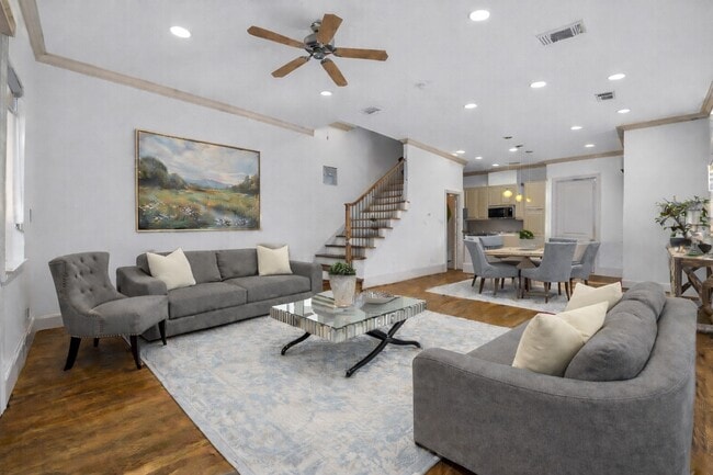 Photo - 931 W 23rd St